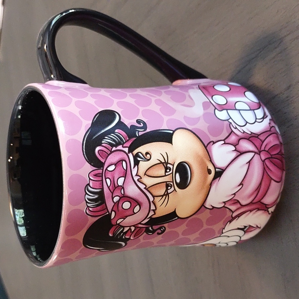 Disney parks Minnie mug.